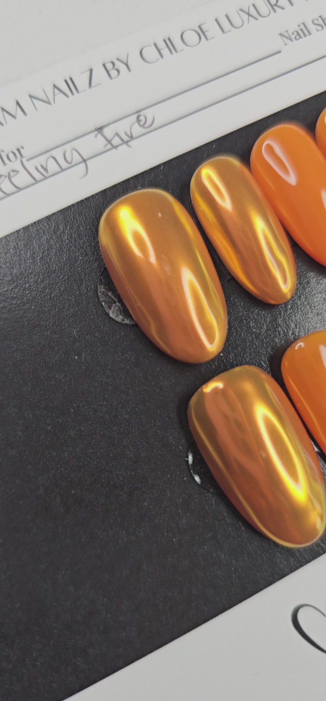 Glittering Fire - Medium Round Chrome Press-On Nails