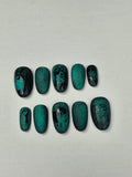 Tomie "Curse of Beauty" Cat Eye Press On Nails | Apres Short Round